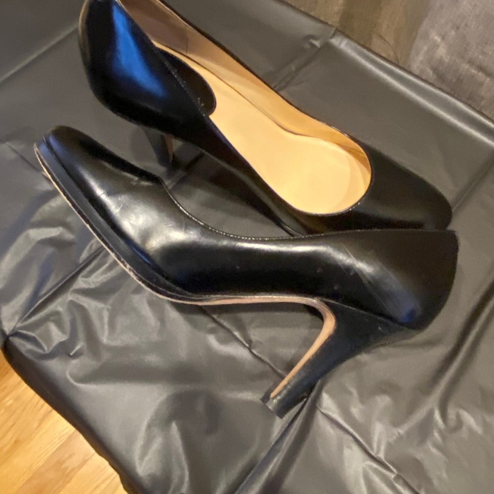 Cole Haan Black Pumps